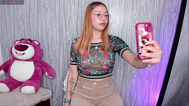 Sofii 03 online show from October 8, 2025, 11:46 pm