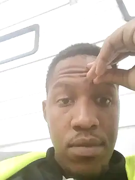 Snapshot of Drillir26 chatting on November 19, 2025, 1:22 pm Drillir26 online show from November 19, 2025, 1:22 pm