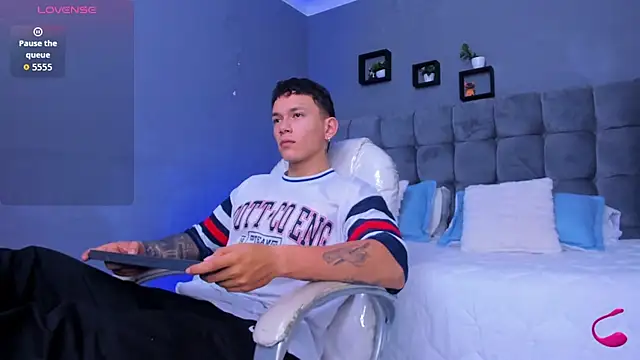 Thomas moon online show from November 11, 2025, 10:59 am