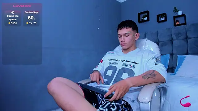 Thomas moon online show from November 16, 2025, 10:21 am