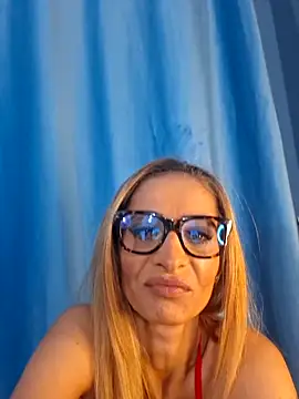 aellabeyonce online show from October 25, 2025, 11:40 am