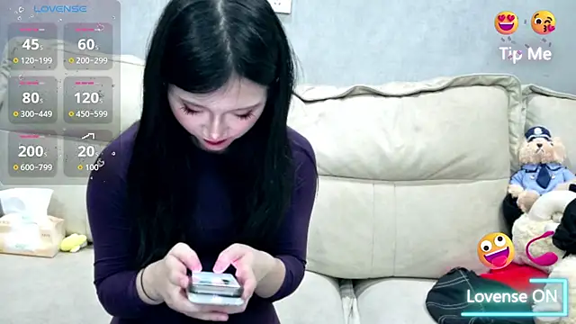 xiaoLI-2025 online show from April 20, 2026, 3:26 pm