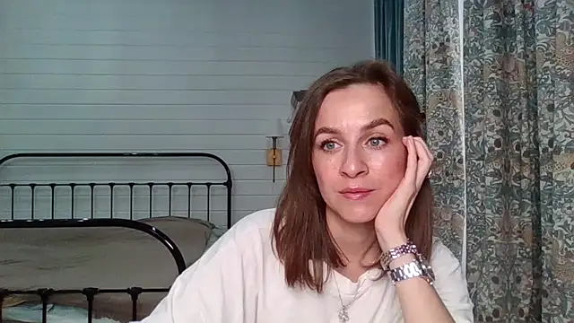 Snapshot of Niravyn_ chatting on October 24, 2025, 6:54 am Niravyn  online show from October 24, 2025, 6:54 am