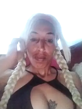 Snapshot of catrina_love chatting on September 22, 2025, 10:23 pm catrina love online show from September 22, 2025, 10:23 pm