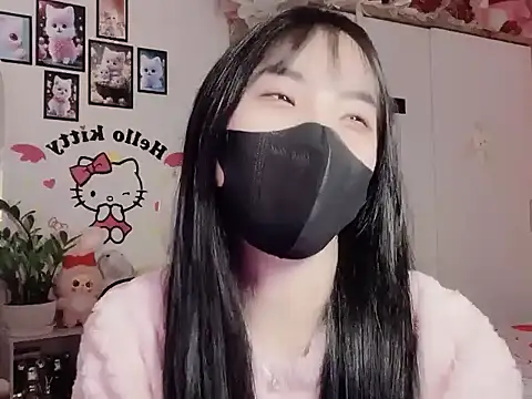 keelinnn19 online show from November 11, 2025, 6:41 pm