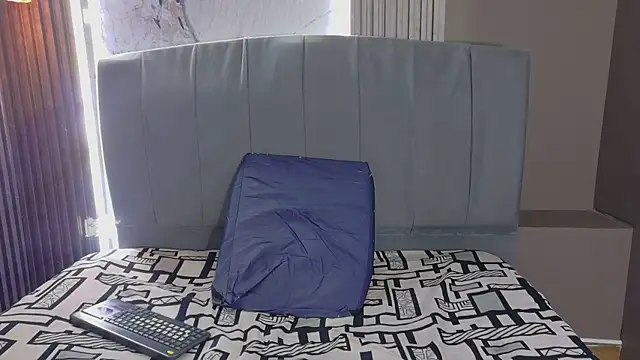 Snapshot of angeles_azul chatting on March 4, 2026, 3:40 pm angeles azul online show from March 4, 2026, 3:40 pm