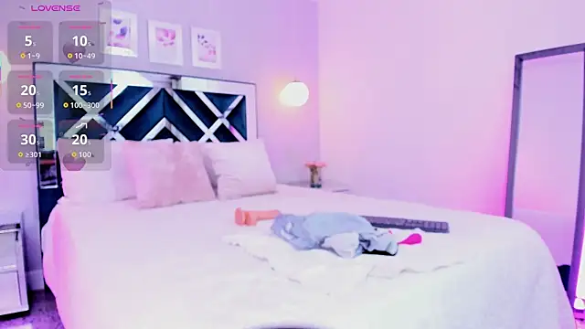 Snapshot of meloody7 chatting on October 22, 2025, 11:43 am meloody7 online show from October 22, 2025, 11:43 am