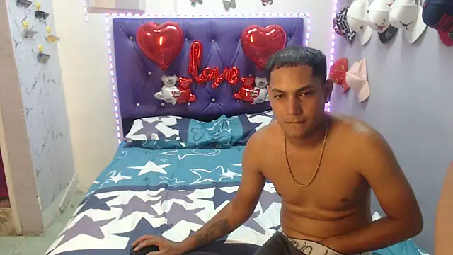 Snapshot of sexcouple_sin chatting on February 7, 2026, 4:54 pm sexcouple sin online show from February 7, 2026, 4:54 pm