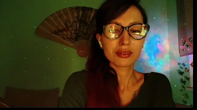 KiotoShine online show from October 2, 2025, 6:37 pm