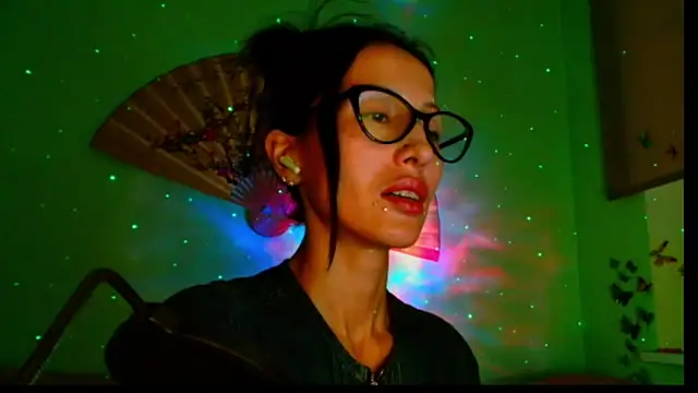 KiotoShine online show from November 2, 2025, 7:38 pm