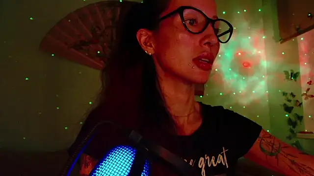 KiotoShine online show from January 7, 2026, 4:09 pm