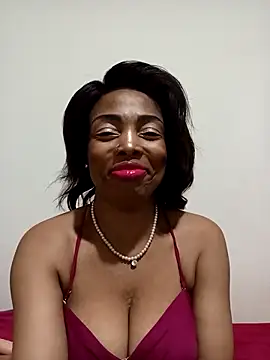 Snapshot of SEXYMOANSXX chatting on December 3, 2025, 3:10 pm SEXYMOANSXX online show from December 3, 2025, 3:10 pm