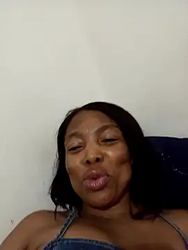 Snapshot of SEXYMOANSXX chatting on February 8, 2026, 9:18 pm SEXYMOANSXX online show from February 8, 2026, 9:18 pm