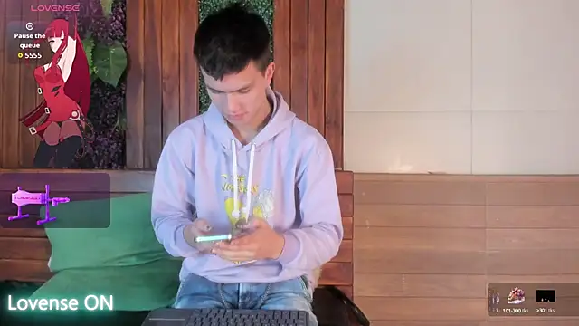 nicktorn online show from September 16, 2025, 12:17 pm