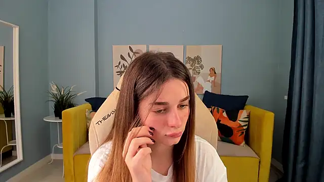 SweetyLicky online show from September 23, 2025, 4:10 pm