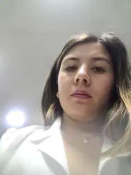 Sophie del Castillo online show from December 3, 2025, 12:40 am