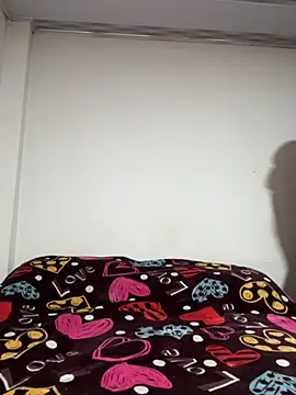 kymberly-reyes11 online show from October 16, 2025, 12:17 pm