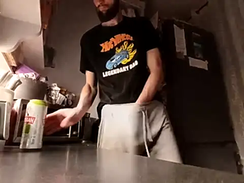 Snapshot of Donowan86 chatting on March 3, 2026, 10:15 pm Donowan86 online show from March 3, 2026, 10:15 pm