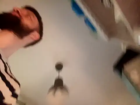 Snapshot of Donowan86 chatting on March 7, 2026, 6:21 am Donowan86 online show from March 7, 2026, 6:21 am