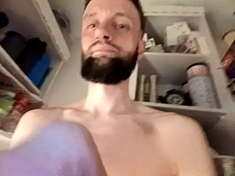 Snapshot of Donowan86 chatting on March 10, 2026, 4:17 am Donowan86 online show from March 10, 2026, 4:17 am