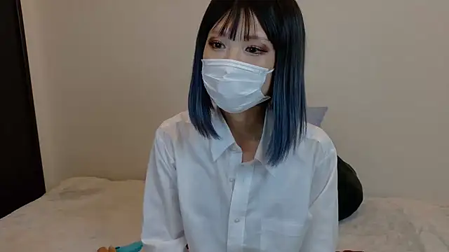 Snapshot of sarina_at chatting on October 15, 2025, 9:31 am sarina at online show from October 15, 2025, 9:31 am