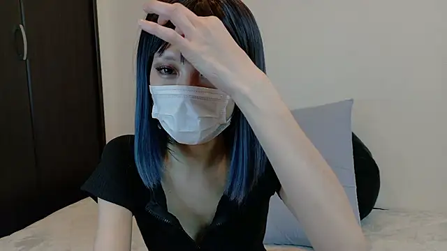 sarina at online show from March 14, 2026, 7:25 am