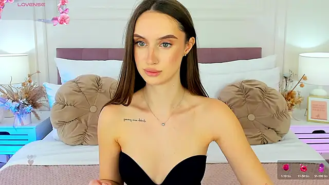 ToriSonn online show from April 20, 2026, 12:19 pm