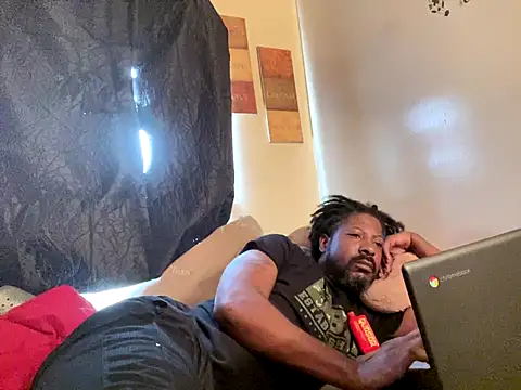 viceutk1 online show from September 28, 2025, 3:50 pm