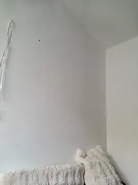 iamlalamilano online show from March 12, 2026, 12:44 pm