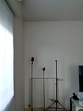 iamlalamilano online show from April 19, 2026, 10:36 am