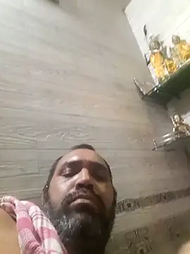 Hot-boy077 online show from September 12, 2025, 4:18 pm