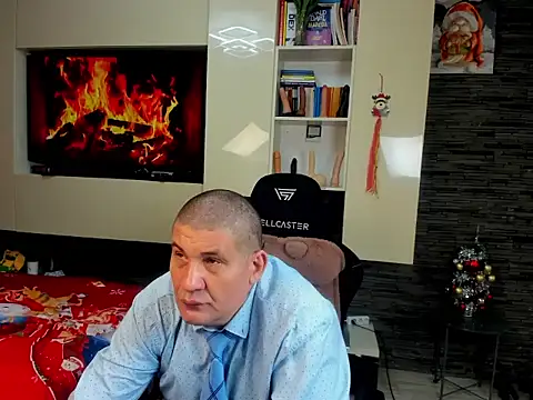 Snapshot of SpartacusDaddy48 chatting on January 7, 2026, 10:51 am SpartacusDaddy48 online show from January 7, 2026, 10:51 am