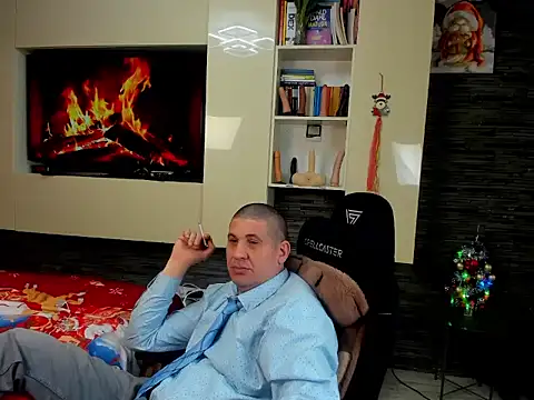 Snapshot of SpartacusDaddy48 chatting on January 7, 2026, 10:56 pm SpartacusDaddy48 online show from January 7, 2026, 10:56 pm