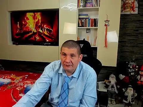 Snapshot of SpartacusDaddy48 chatting on January 15, 2026, 9:36 am SpartacusDaddy48 online show from January 15, 2026, 9:36 am