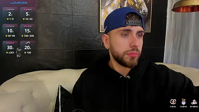 Maximo Wolff online show from October 12, 2025, 8:02 am