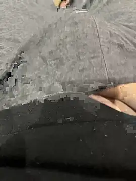 Snapshot of I_SHO0106 chatting on November 24, 2025, 5:23 pm I SHO0106 online show from November 24, 2025, 5:23 pm