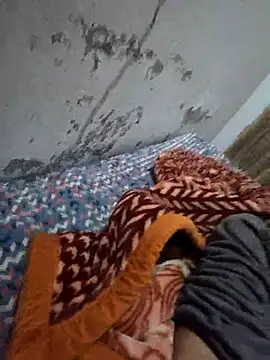 Snapshot of desir3dlund chatting on November 15, 2025, 5:20 pm desir3dlund online show from November 15, 2025, 5:20 pm