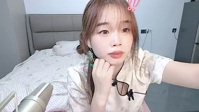 kexin a online show from October 11, 2025, 10:25 am