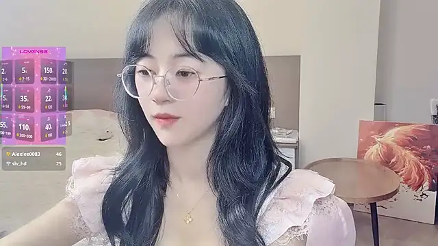 Snapshot of nini_a chatting on April 11, 2026, 11:36 am nini a online show from April 11, 2026, 11:36 am