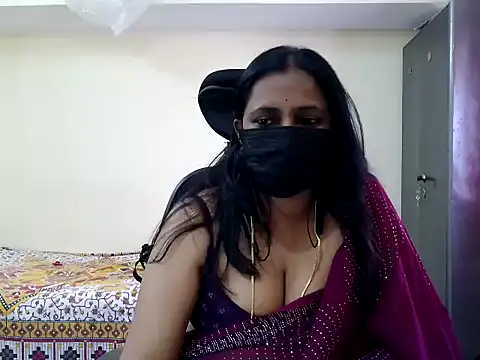 ammu1990 online show from May 20, 2026, 7:47 am