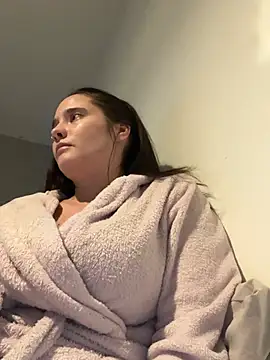 LollyLove  online show from February 9, 2026, 9:08 pm