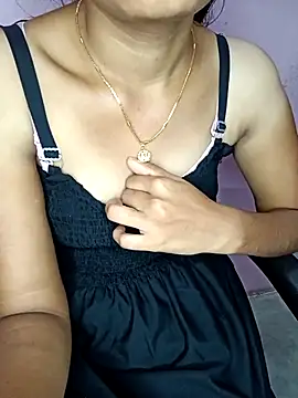 Nidhi lovely online show from September 13, 2025, 1:05 am