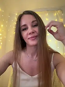 LucieMack online show from February 26, 2026, 2:38 pm