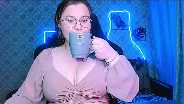 InLoveWithLife26 online show from March 15, 2026, 7:31 pm