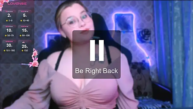 InLoveWithLife26 online show from May 23, 2026, 6:56 pm
