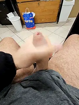 Snapshot of flirt_23 chatting on February 5, 2026, 9:14 am flirt 23 online show from February 5, 2026, 9:14 am