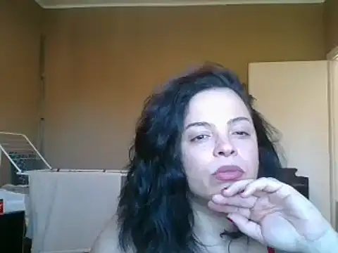 Snapshot of ITALIANASISIXX chatting on April 25, 2026, 3:09 pm ITALIANASISIXX online show from April 25, 2026, 3:09 pm
