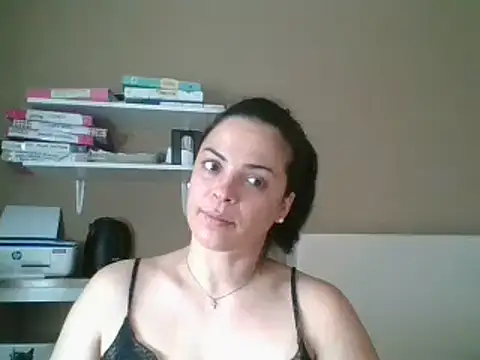 Snapshot of ITALIANASISIXX chatting on May 27, 2026, 6:32 am ITALIANASISIXX online show from May 27, 2026, 6:32 am
