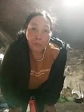 Lai005 online show from December 23, 2025, 4:43 am