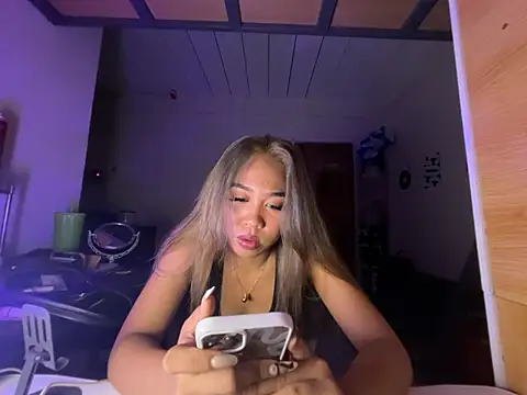 PinayLina18 online show from July 7, 2026, 4:00 pm